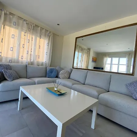 Beautiful Flat With Sea View In The City Center Estepona Exterior photo