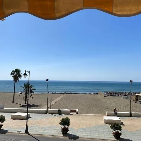 Beautiful Flat With Sea View In The City Center Estepona Exterior photo