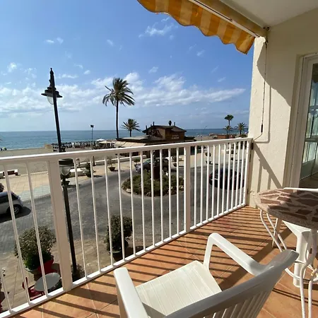 Beautiful Flat With Sea View In The City Center Estepona Exterior photo