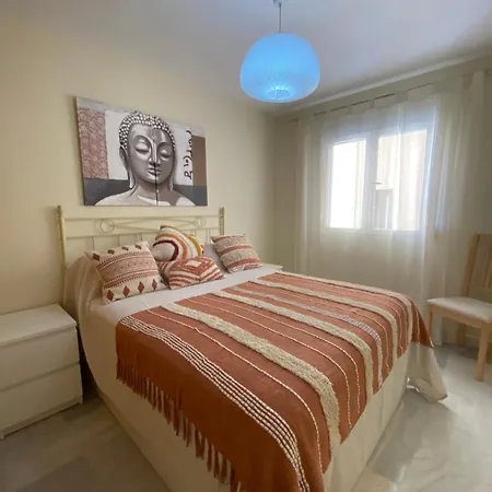 Beautiful Flat With Sea View In The City Center Estepona Exterior photo