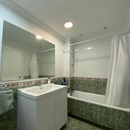 Beautiful Flat With Sea View In The City Center Estepona Exterior photo