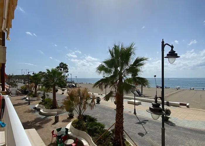 Beautiful Flat With Sea View In The City Center
