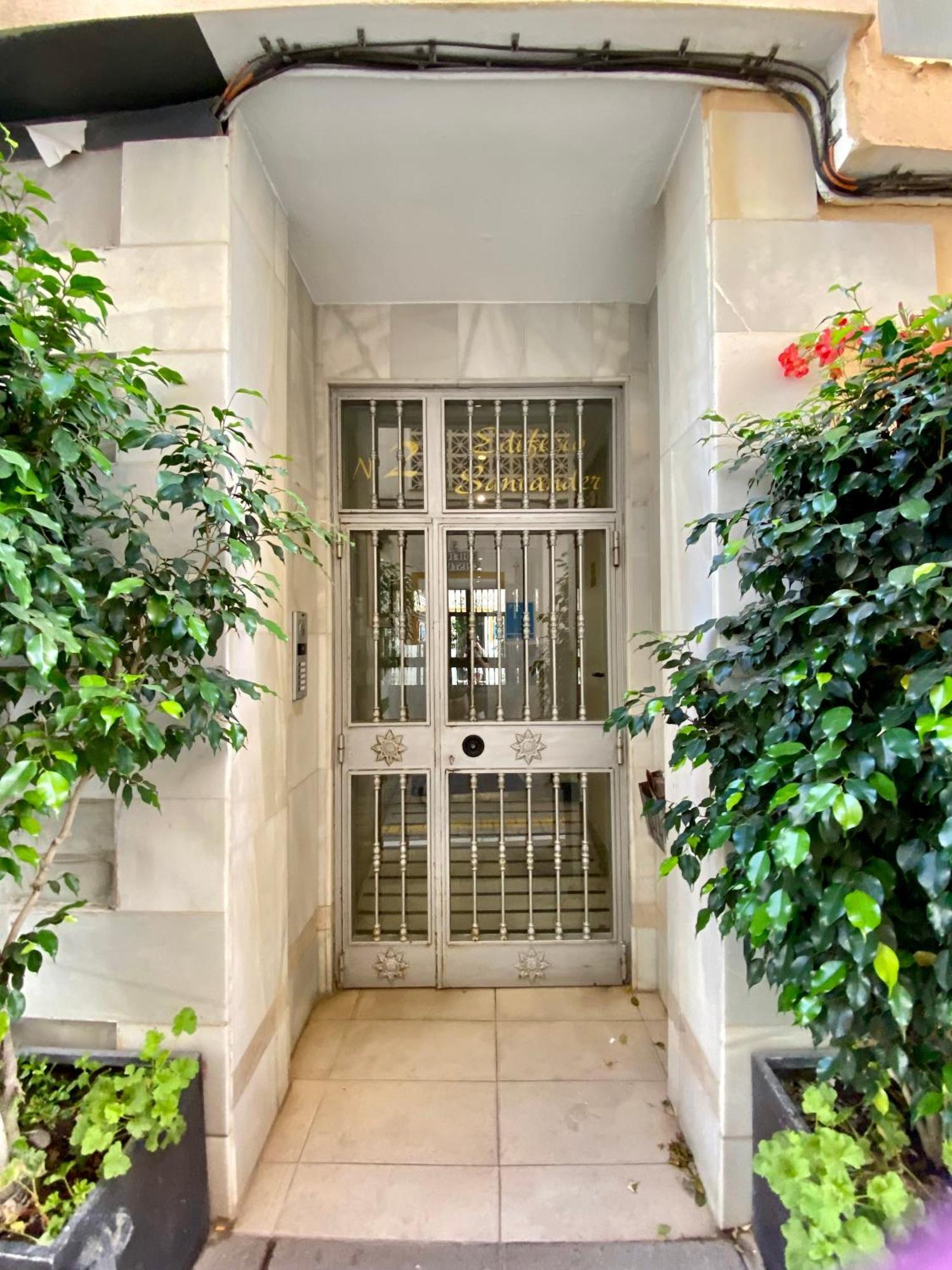 Appartement Beautiful Flat With Sea View In The Center
