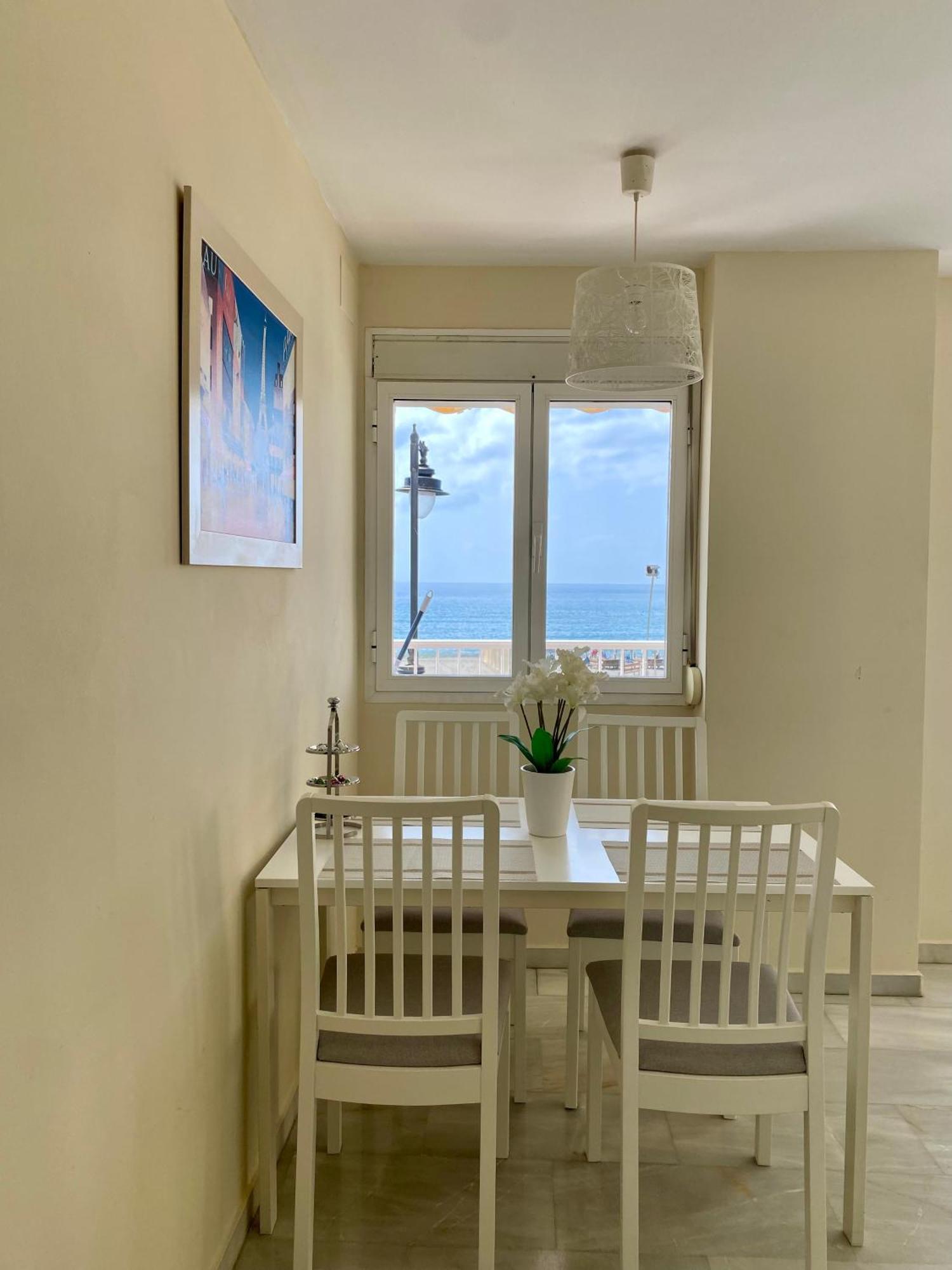 Beautiful Flat With Sea View In The Center Appartement
